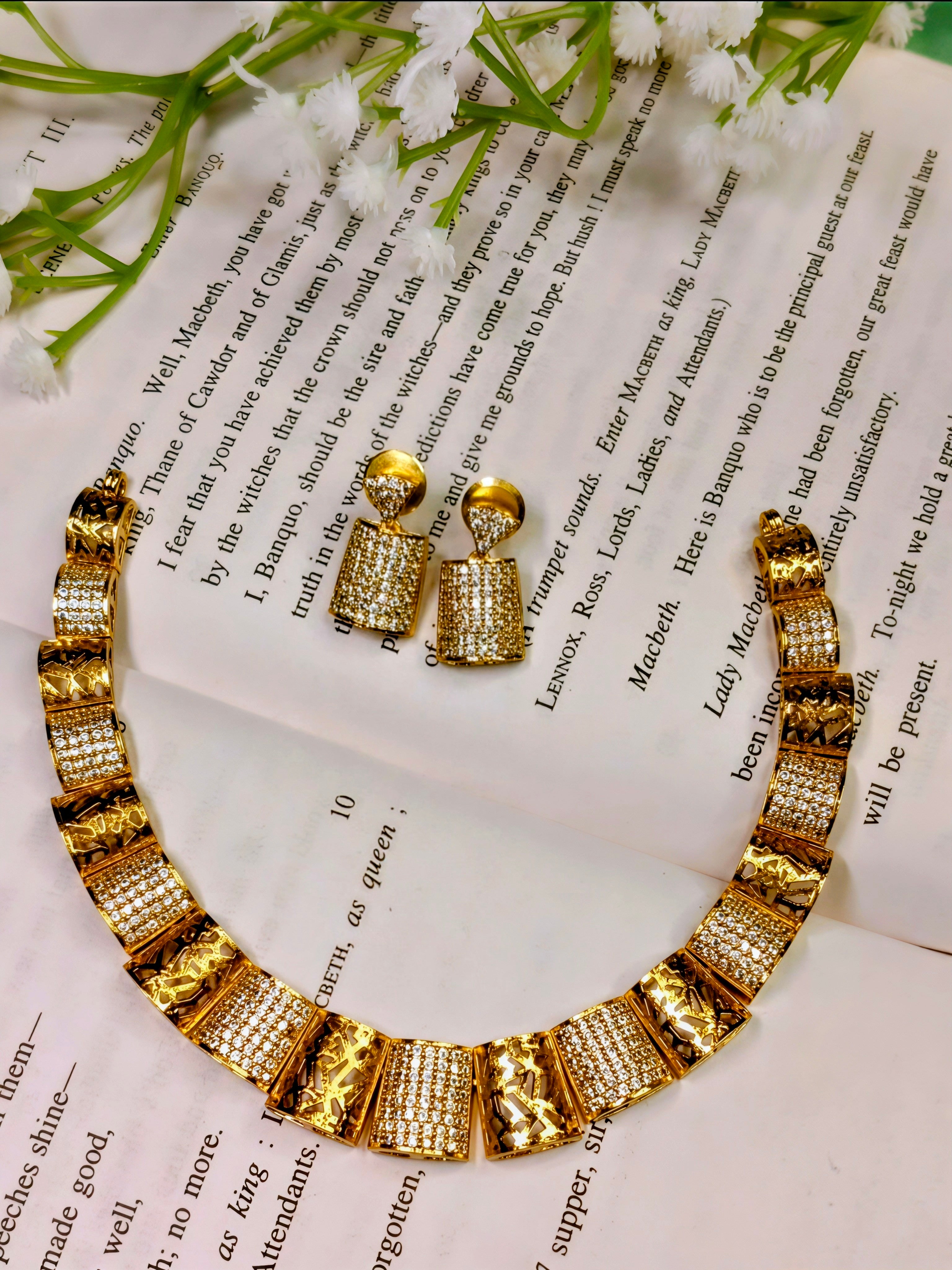 Antique Short Necklace