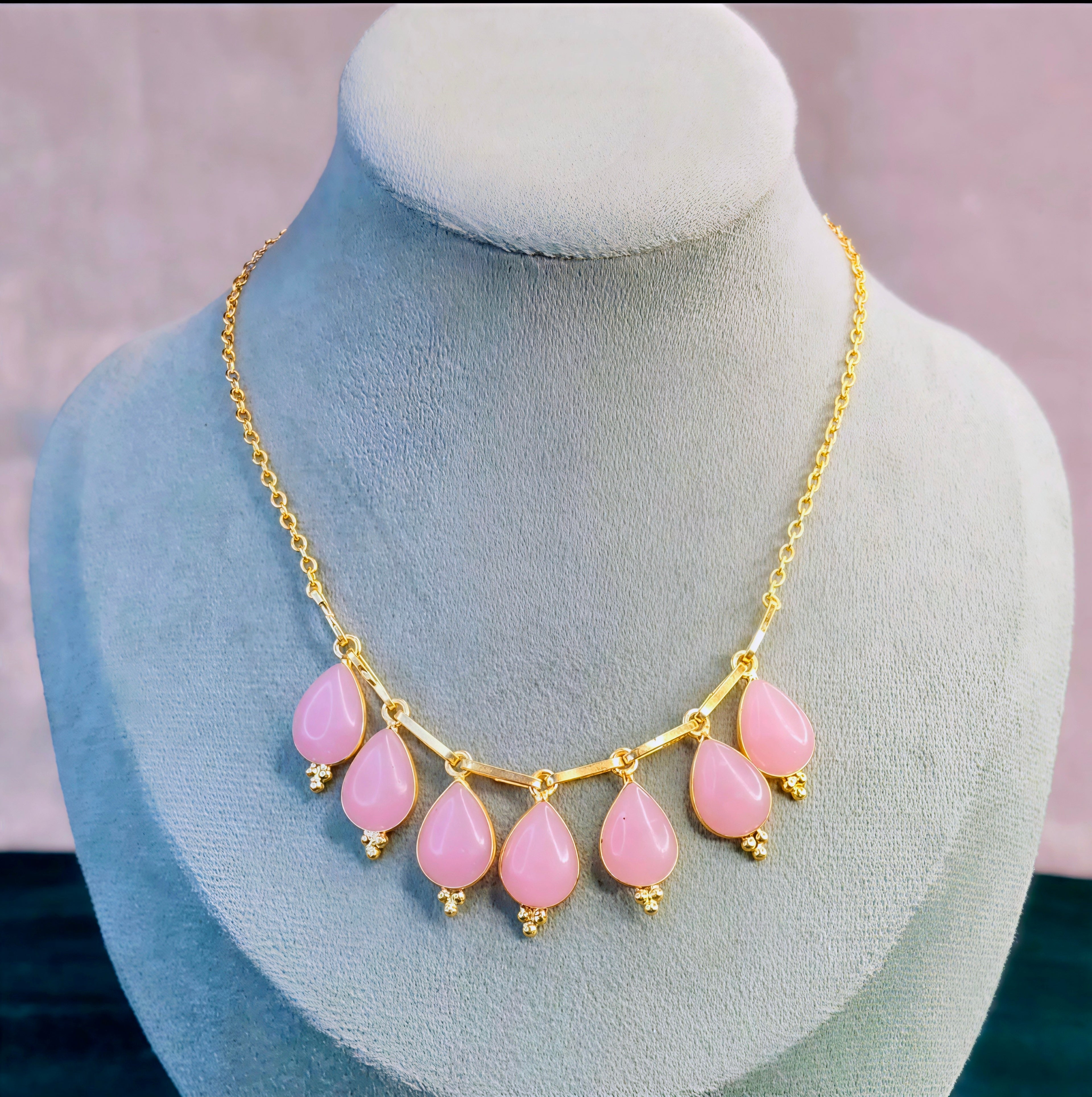 Glossy Stone Neckchain (Baby Size)